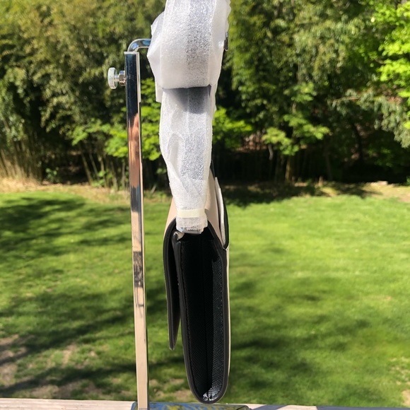 Kate Spade Perry Leather Crossbody - Picture 3 of 6